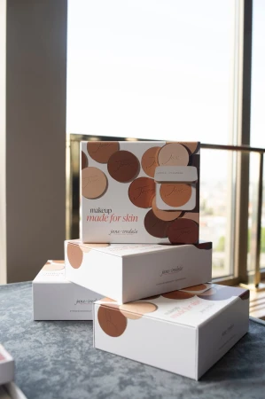 JANE IREDALE Skincare Makeup Kit Maxi product image.