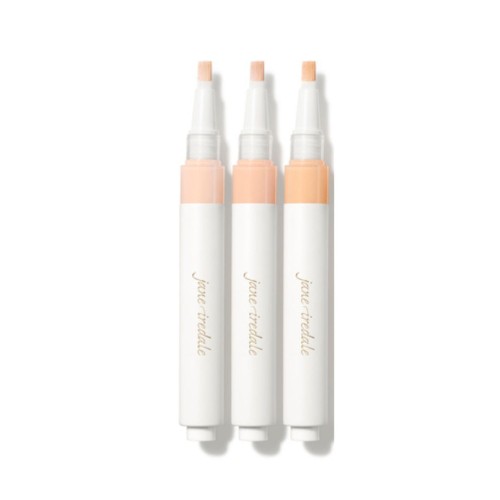 Jane Iredale brush concealer for precise coverage of under-eye shadows, redness and imperfections.